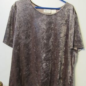 Katie Lee Short Sleeve Shimmery Top Sz 22/24